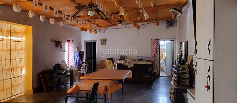 Foto 8f42f818-06a1-405c-809c-f2cd9deb607f. Chalet magnifica parcela con piscina no hipotecable en Dos Hermanas