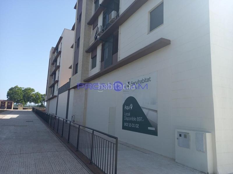 Foto e5c467cb-7c4b-44f1-b478-c664a68ad15d. Local commercial dans Casco Antiguo Mairena del Aljarafe