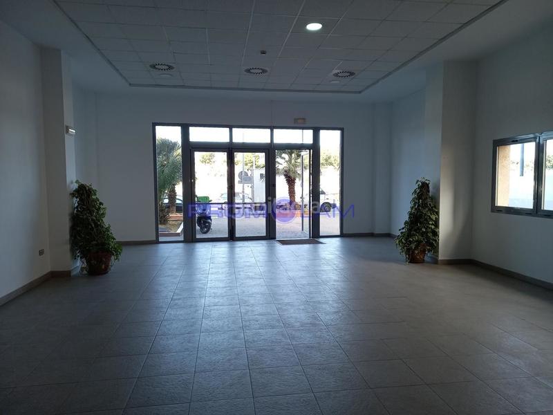 Foto 73feb501-4950-4362-aef9-4a21b9bb5201. Office space in Avenida Juan Diego Bormujos