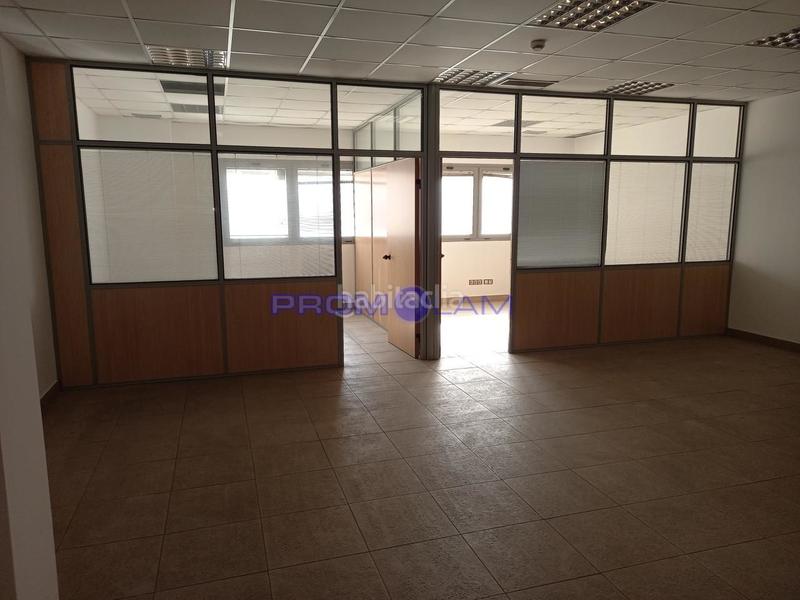 Foto 7906531b-5e2b-4030-afc7-0baecbfbe09c. Office space in Avenida Juan Diego Bormujos