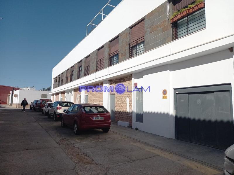 Foto 23d4cacd-1be4-4d25-97d9-86fd3efb1b3c. Locale commerciale in Pilas