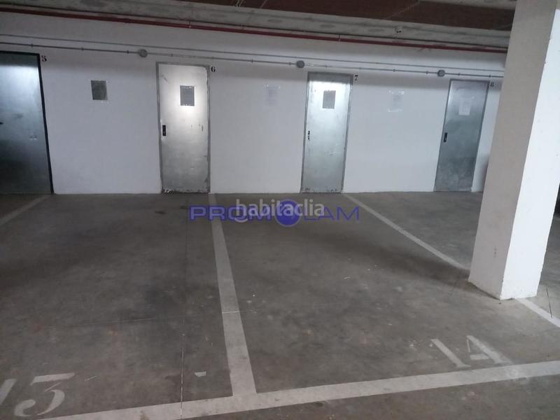 Foto 8153ed76-452f-4663-b4b1-1248488f1cae. Autoparkplatz in Pilas