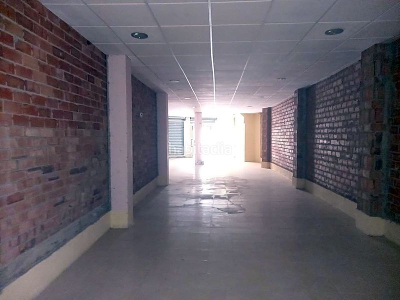 Foto cbf9b7e3-164b-465a-b68f-1046d441eff6. Local comercial a Centro Bormujos
