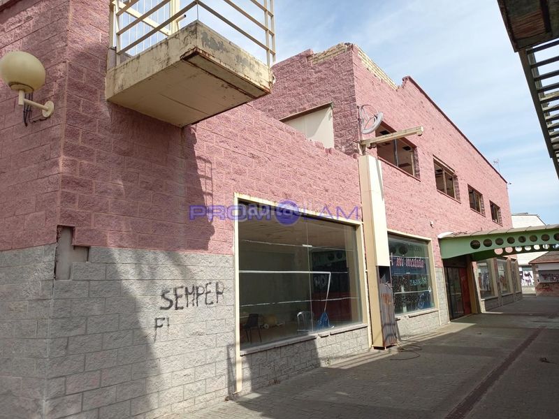 Foto 6c00b85c-65f2-428d-94ac-32d346c9c1ff. Edifici a Avenida Juan Diego Bormujos