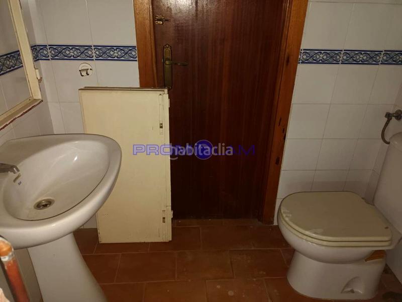 Foto 9cfa7a90-3cc2-4096-8c5d-d95b8e844dba. Geschäftsraum in Coria del Río