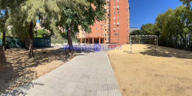Foto 77eddfc6-35fc-49a5-a4dc-de7ee265d6f8. Pis amb aparcament a El Porvenir Sevilla