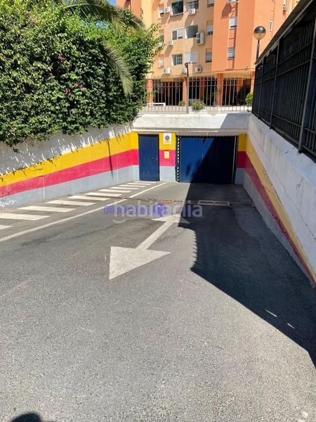 Foto 7a926b12-8ffa-438b-b954-3c20f13c41ed. Pis amb aparcament a El Porvenir Sevilla