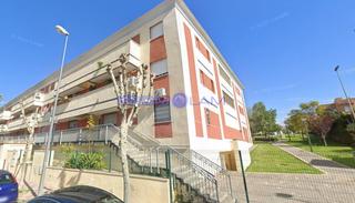Pis  De las trece rosas. 2122  piso vpo en tomares calle trece rosas
