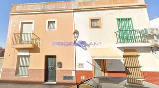 Casa  Olivo. 1630  adosada en gerena