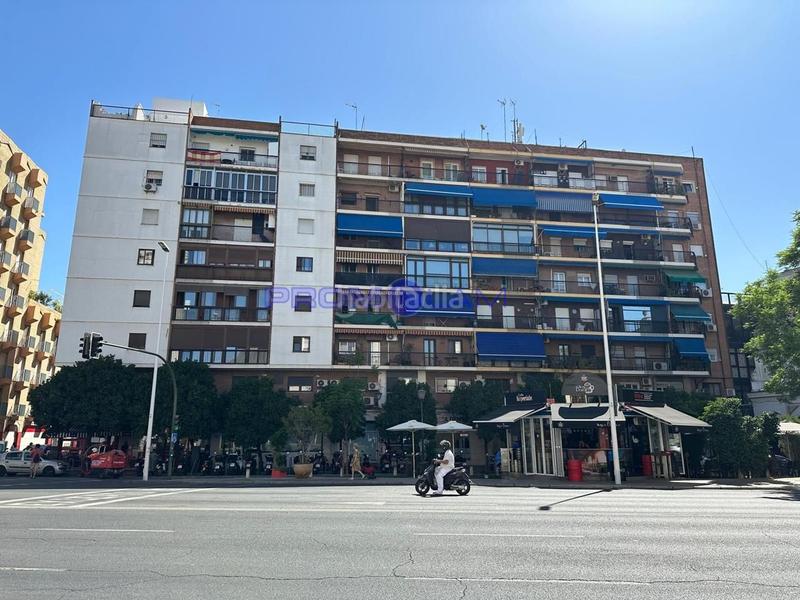 Foto e7e23806-d3d8-4971-927f-a884e7df70ab. Piso exclusiva vivienda con vistas en calle arjona en Sevilla