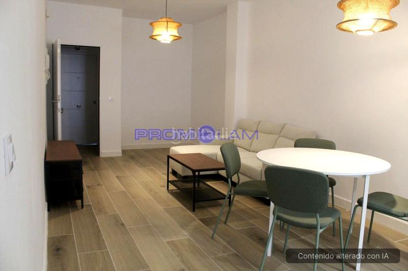 Foto fea68700-381e-4fe4-b8af-0c19fdc8c1d6. Erdgeschoss in Triana Casco Antiguo Sevilla