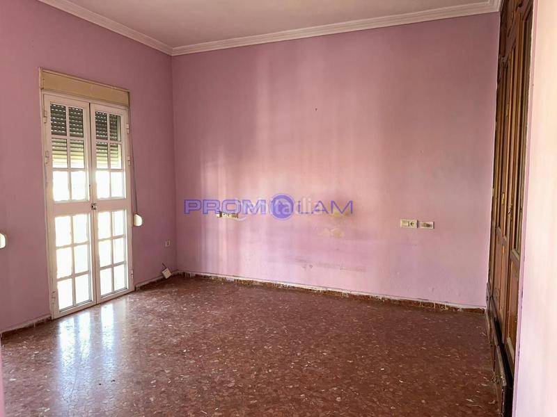 Foto 578dd7ee-bd17-406c-b241-31f6ac278566. Haus mit parking in Coria del Río