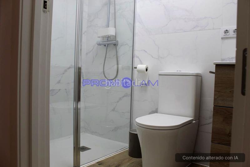 Foto f9640f0c-c309-452c-8f00-0c3f23e83dc0. Location rez-de-chaussée dans Triana Casco Antiguo Sevilla