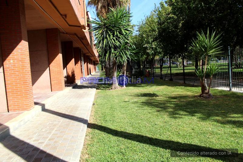 Foto 9c7c02e8-1201-41c6-be0c-bcbb743a8835. Planta baja piso en planta baja en la moraleja a estrenar en Sevilla