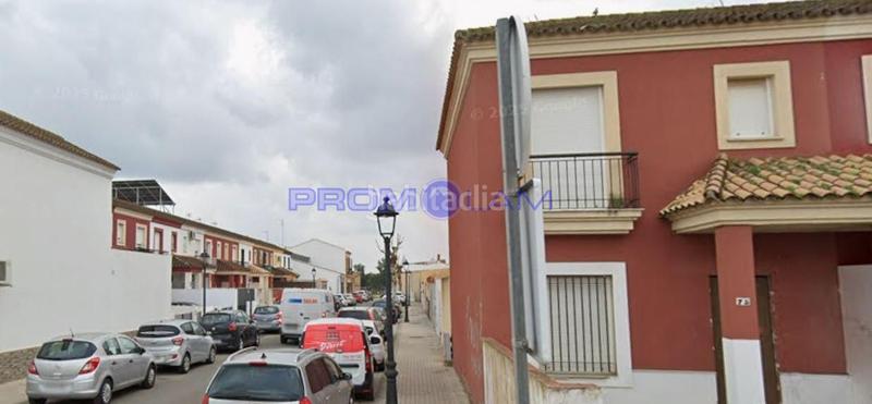 Foto 10f6b3e5-e7aa-4b3a-85f7-beffc26541b3. Casa amb aparcament a Pilas