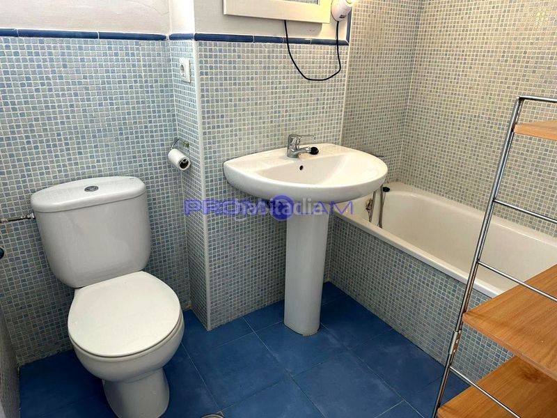 Foto d734dd26-fe0f-4b26-9e92-fa3173e541fb. Pis amb aparcament a Gelves