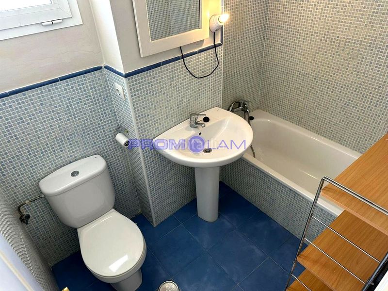 Foto ecfb9597-05df-460d-8baa-f149a77d47d7. Pis amb aparcament a Gelves
