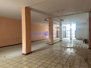 Rez-de-chaussée  Primero de mayo. Venta de local  2 viviendas  ideal inversores  alta rentabilidad