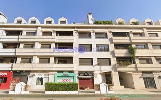 Business premise  Cardenal ilundain. Alquilado local buhaira  sevilla