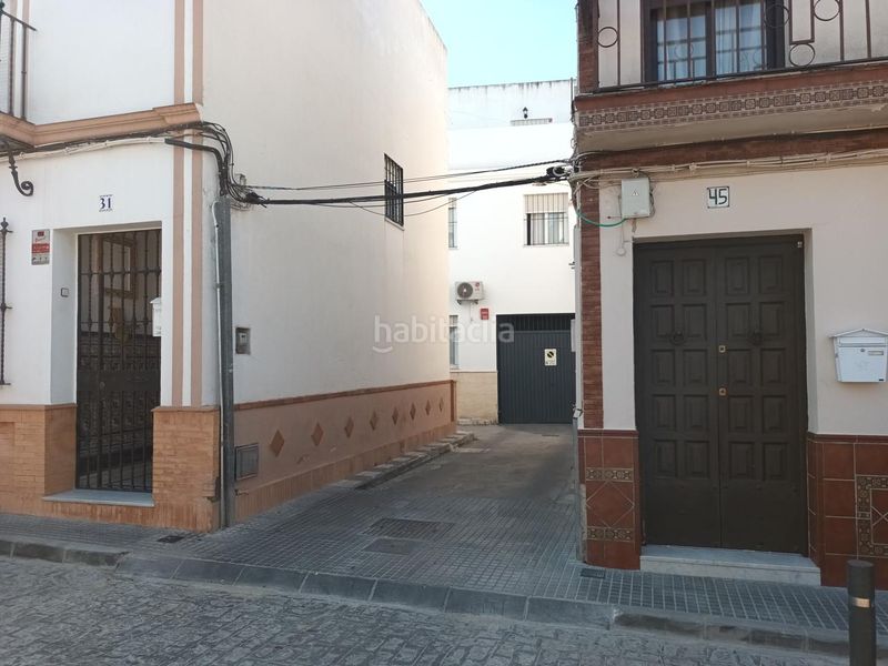Foto 2f266049-4105-4382-b611-377add2aac58. Aparcament cotxe a Centro Bormujos