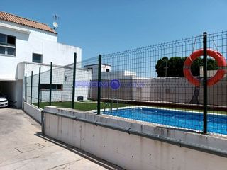 Casa  Virgen del amparo. Adosada en rentabilidad palomares del rio