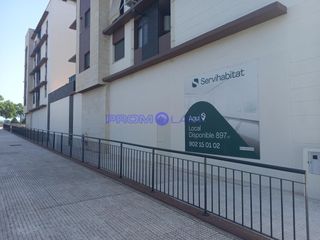 Local Comercial a Calle Hermanas Mirabal