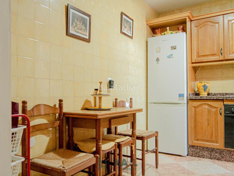 Foto 97d940e6-8b68-4425-a7d4-10fd08aba1eb. Piso en calle antonio chacón 15 piso con balcón en Málaga