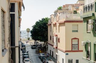 Lloguer Pis  Calle mendoza 17. Piso con balcón y vistas al mar - sólo para profesores curso 25-
