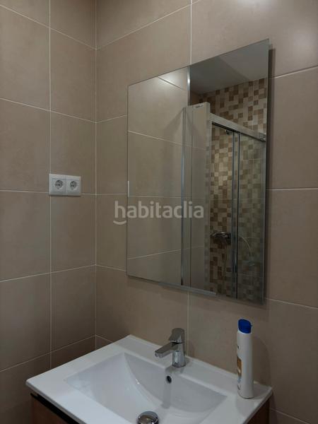 Foto 6ca6e7f1-9500-49a3-a959-7f10663524c6. Alquiler piso en avenida de los guindos 29 piso en alquiler en avenida de los guindos en Málaga