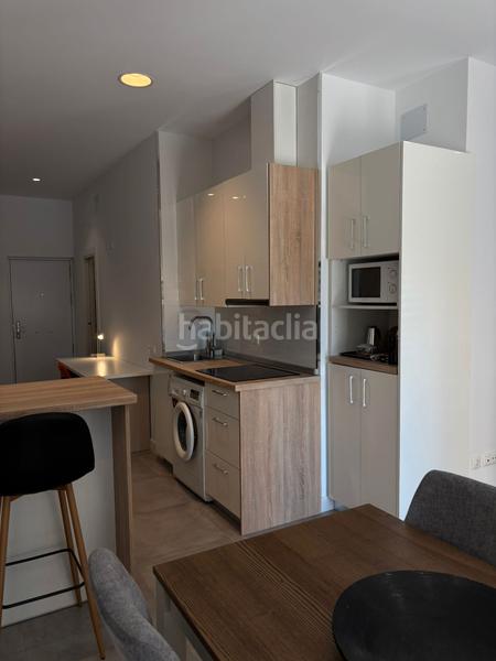 Foto 8500e3ba-378a-4941-a0d2-cdad966b9ab9. Location appartement dans avenida de los guindos 29 dans Málaga