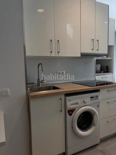 Foto 6c5d8812-9084-47bc-b0d3-f502c84b9c3a. Rent flat in avenida de los guindos 29 in Los Guindos - Parque Mediterráneo - Santa Paula Málaga