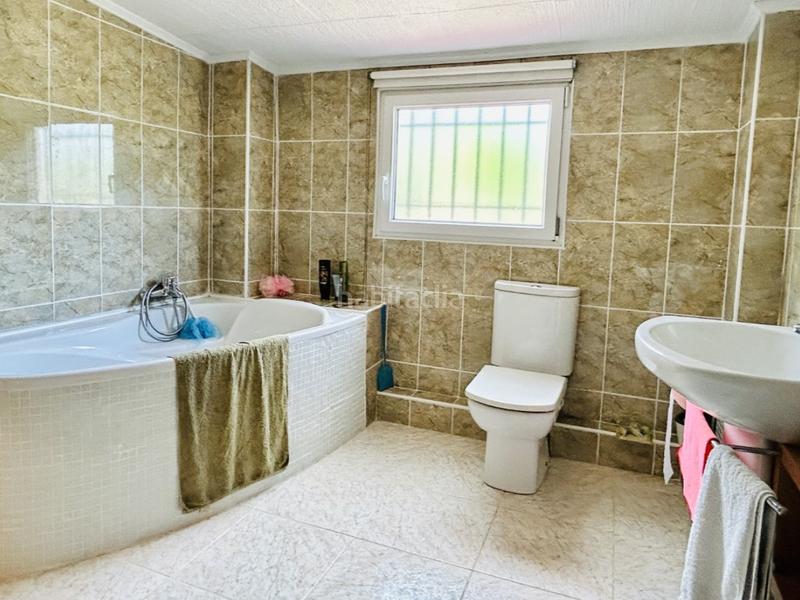 Foto d84a75c6-bc0f-42fc-b6a7-6875c8b0d5d1. Masía vivienda rural en Iznájar