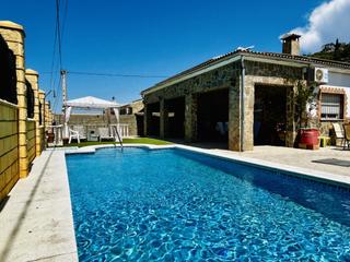 Chalet à Iznájar. Tu paraíso en cruz de algaidas, iznájar!
