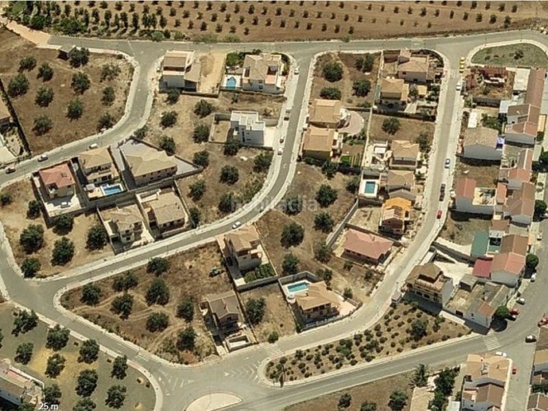 Foto 0775b2d8-8e5f-4b80-8ee5-c268cc011b95. Terreny residencial a Archidona