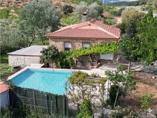 Country house in Archidona. Tu refugio en salinas naturaleza, espacio y una casa con alma