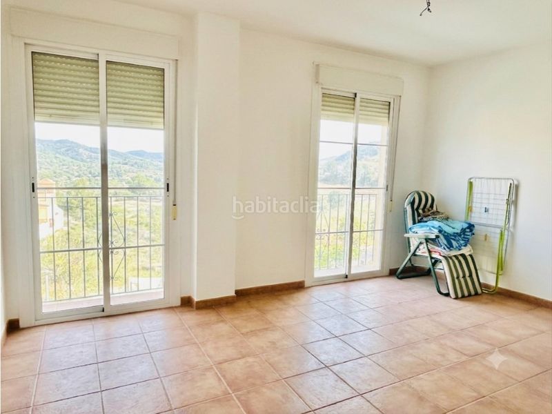 Foto 13aadb86-5ffa-4a5b-909a-a264a0ca80ac. Duplex con parcheggio in Archidona