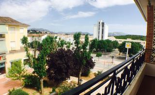 Appartement à Archidona. Piso en venta en llano, 4 dormitorios.