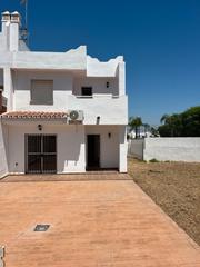 Rent Semi detached house in El Romeral-Peñón de Zapata. Ref. 1706053-a se alquila bonito chalet adosado de 145 m2 en esq