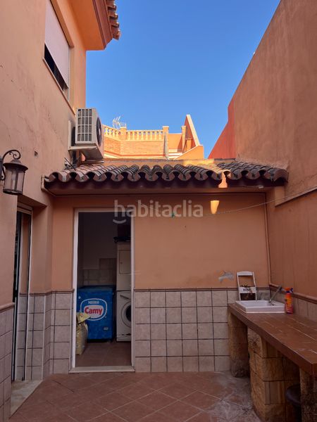 Foto 13640bc1-9b4a-4e4f-b74d-1e1ccb8c59f4. Casa adossada a estación de Cártama Cártama