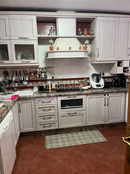 Foto 837bbee9-bd93-4195-a1ba-22b2751b6d78. Casa adossada a estación de Cártama Cártama