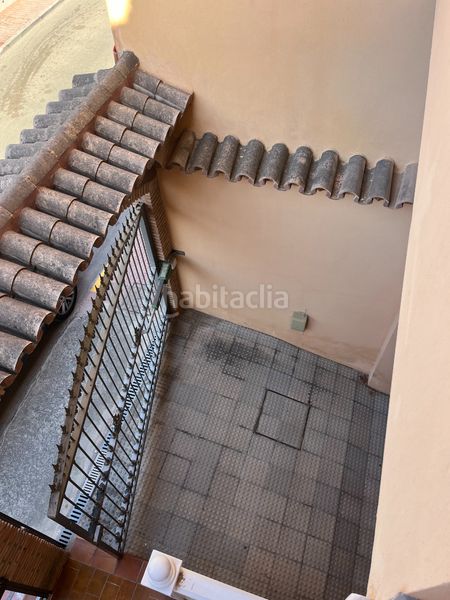 Foto a1e178de-bce3-43cc-9550-5f0e93eec03e. Casa adossada a estación de Cártama Cártama