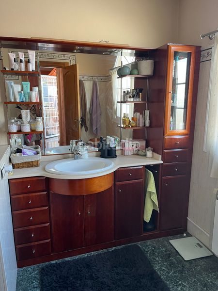 Foto ccf39e6b-f878-4973-9269-fea983259c51. Casa adossada a estación de Cártama Cártama