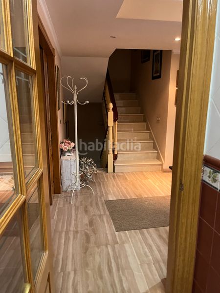 Foto db7c41c4-61c8-45ec-80a3-6dbefa7a95b4. Casa adossada a estación de Cártama Cártama