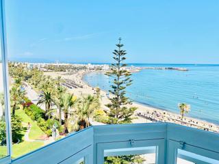 Flat in Avenida Antonio Machado 43