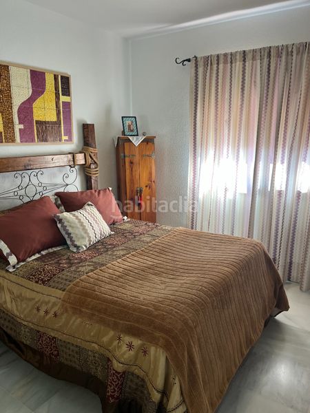 Foto c79722d0-ca11-4e27-9e21-c9dfdbbe52db. Casa adossada amb xemeneia aparcament a Churriana - El Pizarrillo - La Noria - Guadalsol Málaga
