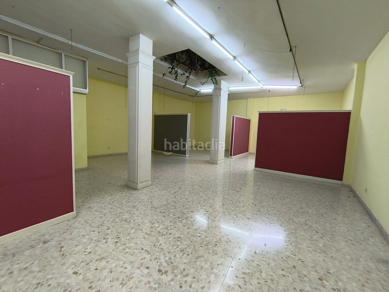 Foto fac8a78c-98f1-41d8-8c9b-6943463e9c9c. Edifici a Maracena