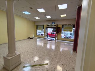 Rent Building in Maracena