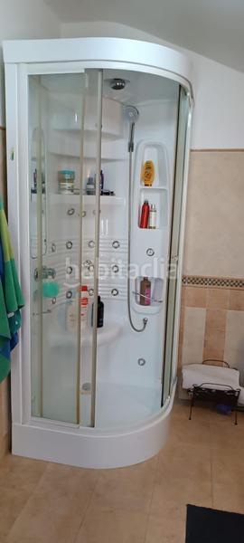 Foto f63a32d4-2fe2-41f4-9fb8-5dd17a5cd26b. Chalet con riscaldamento parcheggio in Fuente Vaqueros