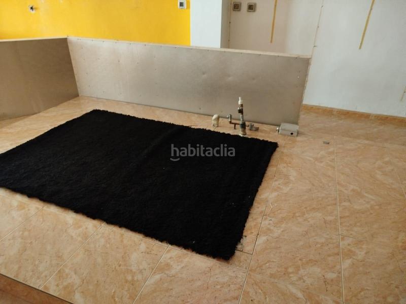 Foto d1114191-f65f-4834-bdd0-a5c75c06cd37. Alquiler local comercial en Maracena