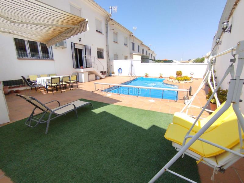 Foto 5bbc625e-b37e-4493-96a6-86733fe00603. Casa aparellada amb calefacció aparcament piscina a Güevéjar